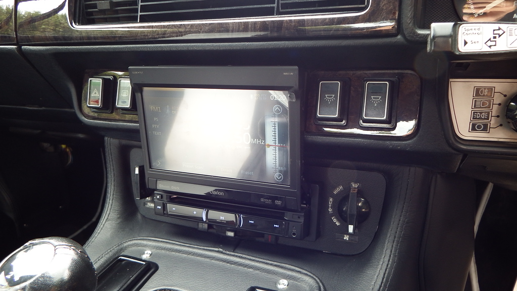 ClarionNZ502 (1).JPG